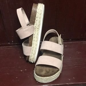 Pierre Dumas platform sandals